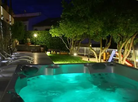 מלון Galli - Wellness & 3*