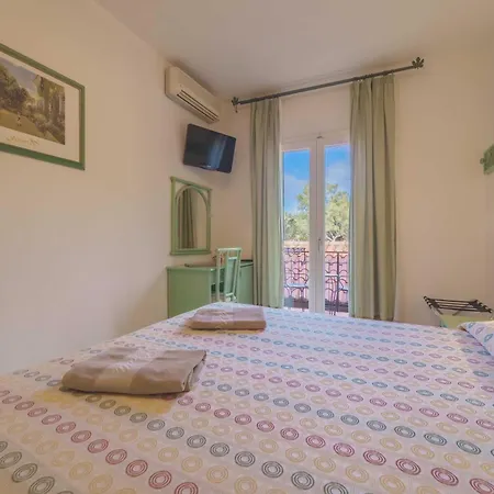 Galli - Wellness & 3* Fetovaia